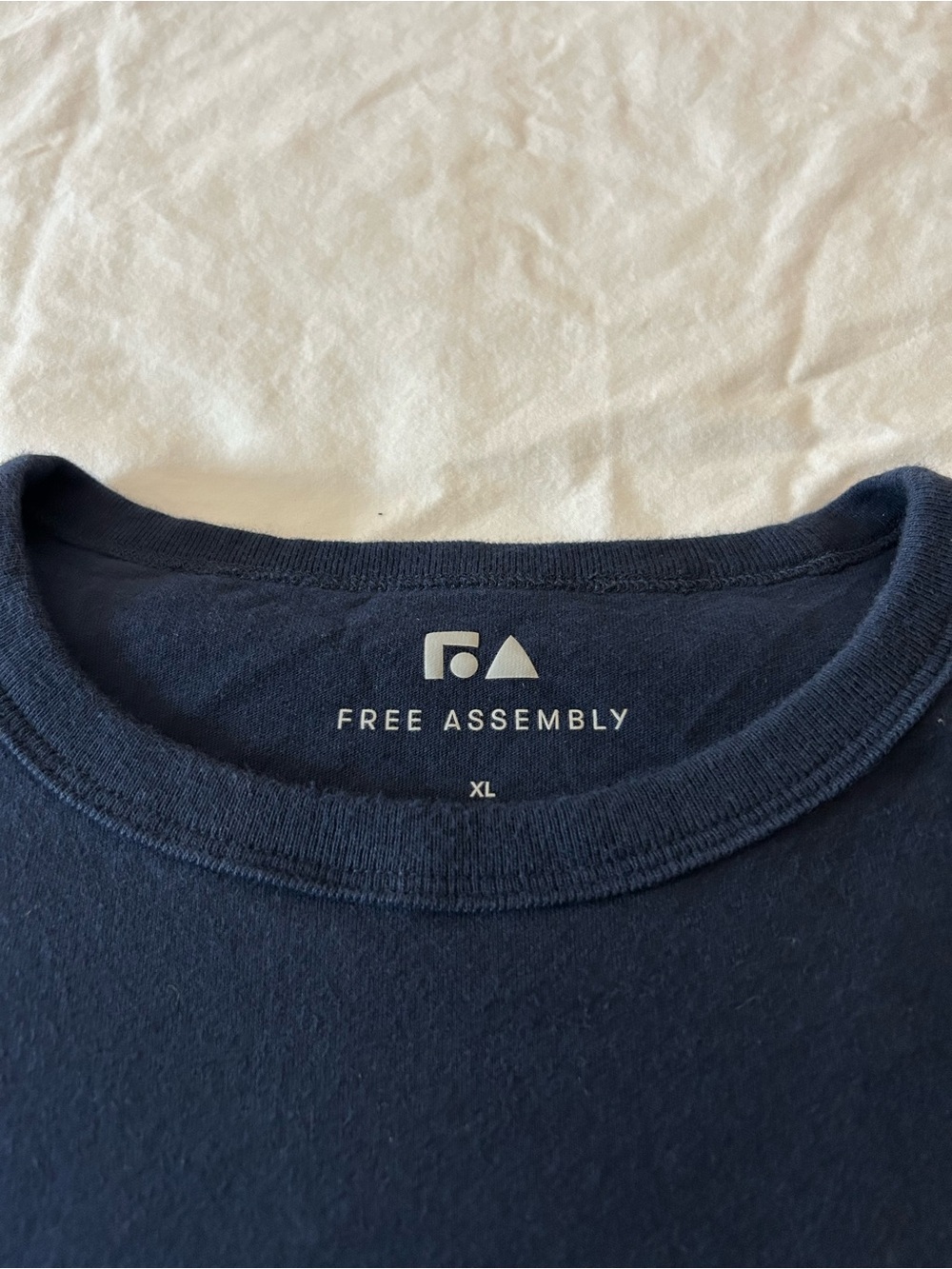 Free Assembly Men’s Navy Short Sleeve T-Shirt Size XL (106)